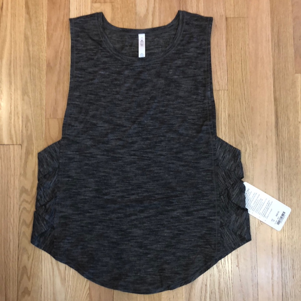 Lululemon muscle tank